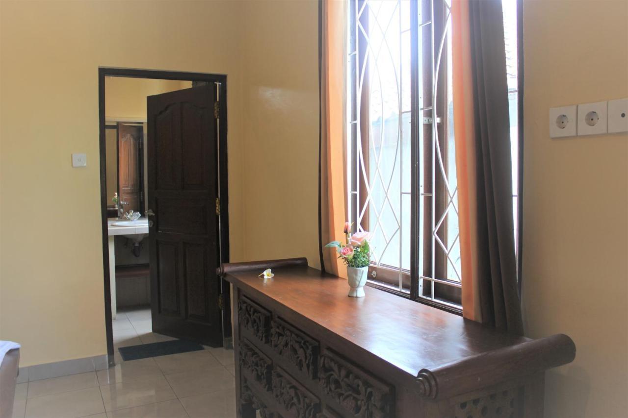Silvy Guesthouse Canggu Exterior foto