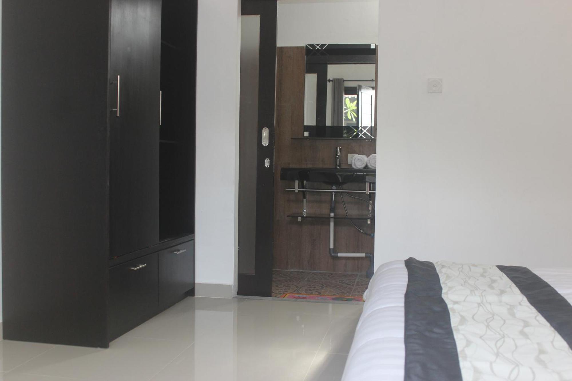 Silvy Guesthouse Canggu Exterior foto